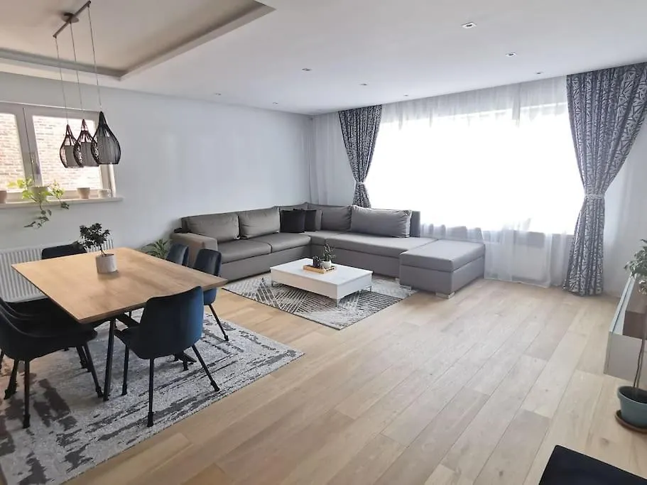 European Heart 2-Bedroom Flat. Brussels Apartment